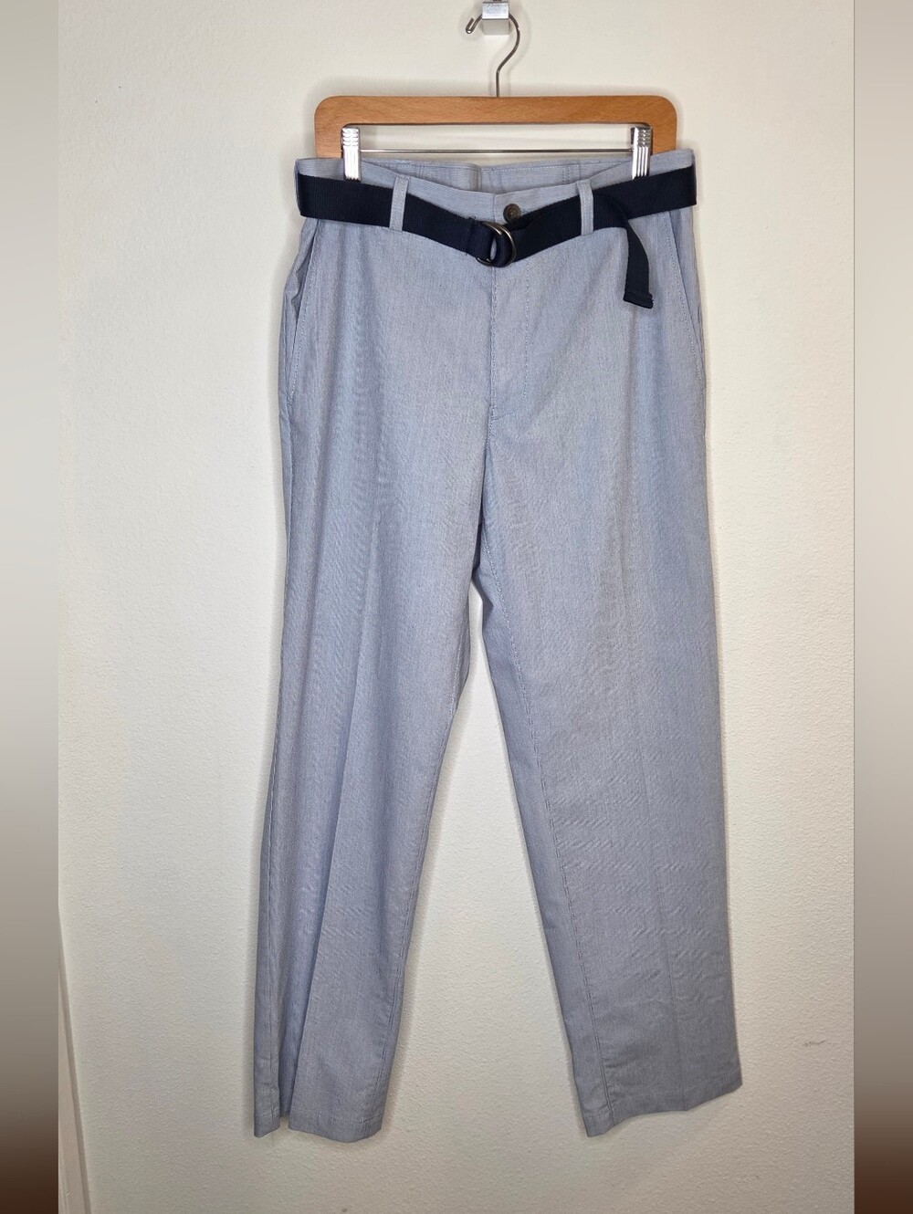 Haggar Men's 34x32 Pant Blue White Seersucker Stripe Classic Fit Comfort Stretch